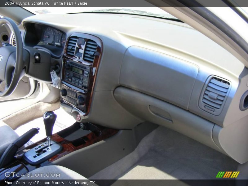 White Pearl / Beige 2004 Hyundai Sonata V6