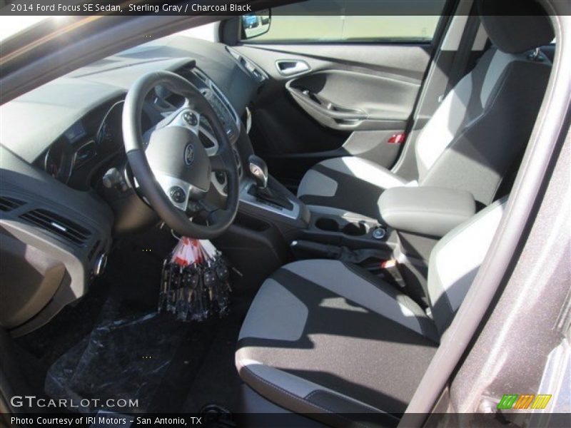 Sterling Gray / Charcoal Black 2014 Ford Focus SE Sedan