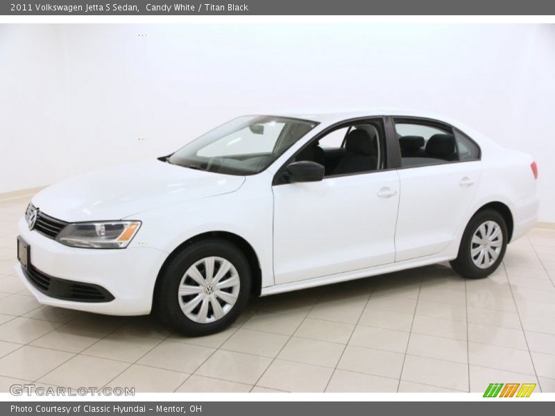 Front 3/4 View of 2011 Jetta S Sedan