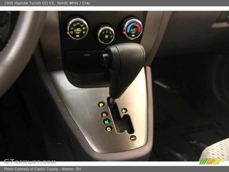  2005 Tucson GLS V6 4 Speed Automatic Shifter