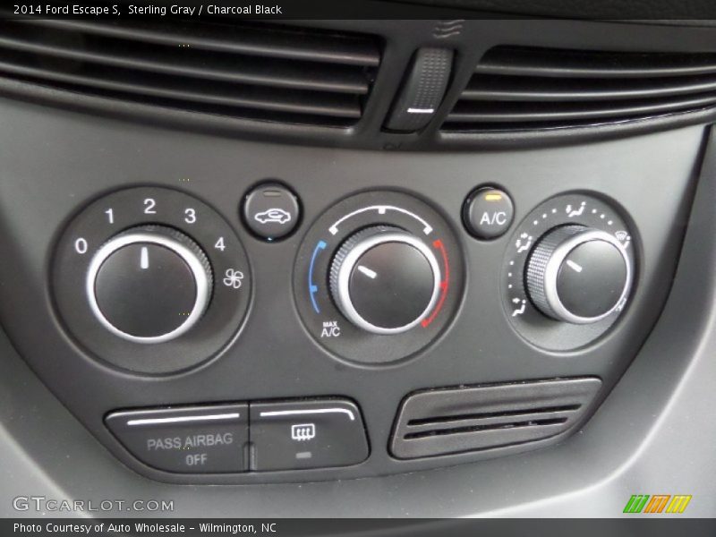 Sterling Gray / Charcoal Black 2014 Ford Escape S