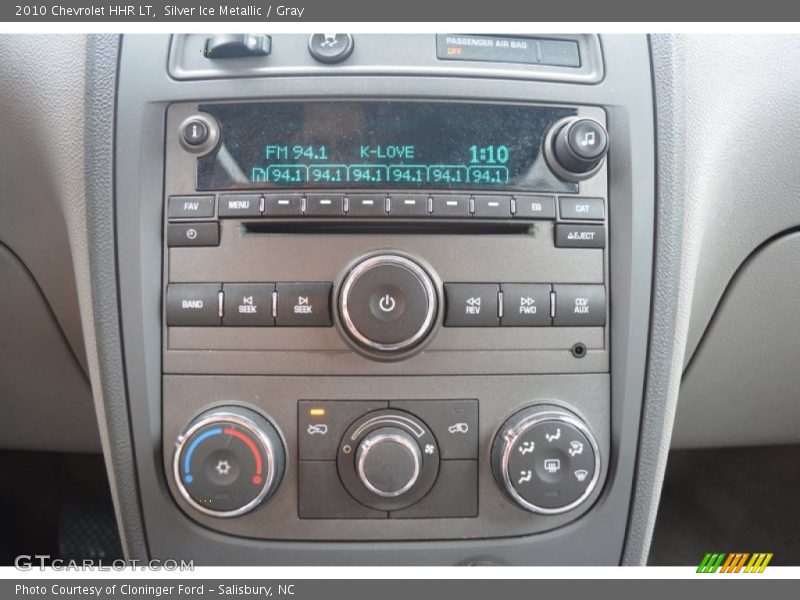 Silver Ice Metallic / Gray 2010 Chevrolet HHR LT