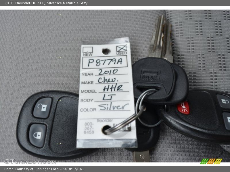 Silver Ice Metallic / Gray 2010 Chevrolet HHR LT