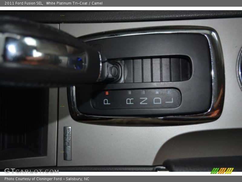 White Platinum Tri-Coat / Camel 2011 Ford Fusion SEL