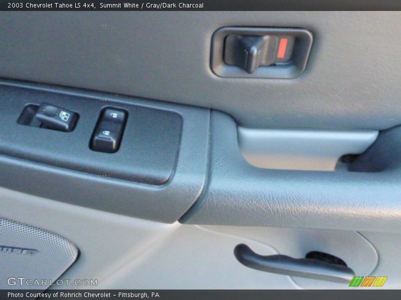 Summit White / Gray/Dark Charcoal 2003 Chevrolet Tahoe LS 4x4