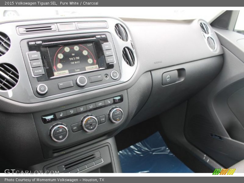 Pure White / Charcoal 2015 Volkswagen Tiguan SEL