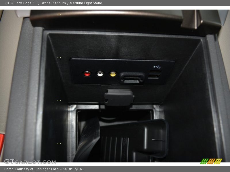 White Platinum / Medium Light Stone 2014 Ford Edge SEL