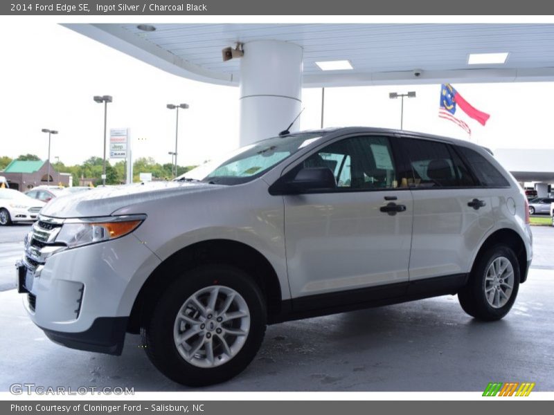 Ingot Silver / Charcoal Black 2014 Ford Edge SE