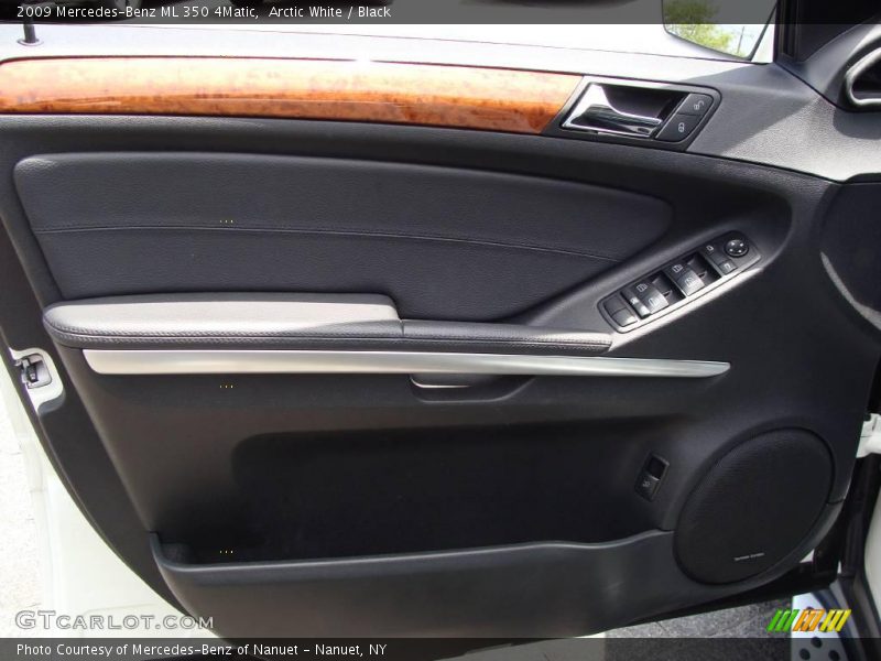 Arctic White / Black 2009 Mercedes-Benz ML 350 4Matic
