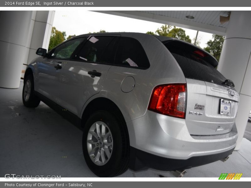 Ingot Silver / Charcoal Black 2014 Ford Edge SE