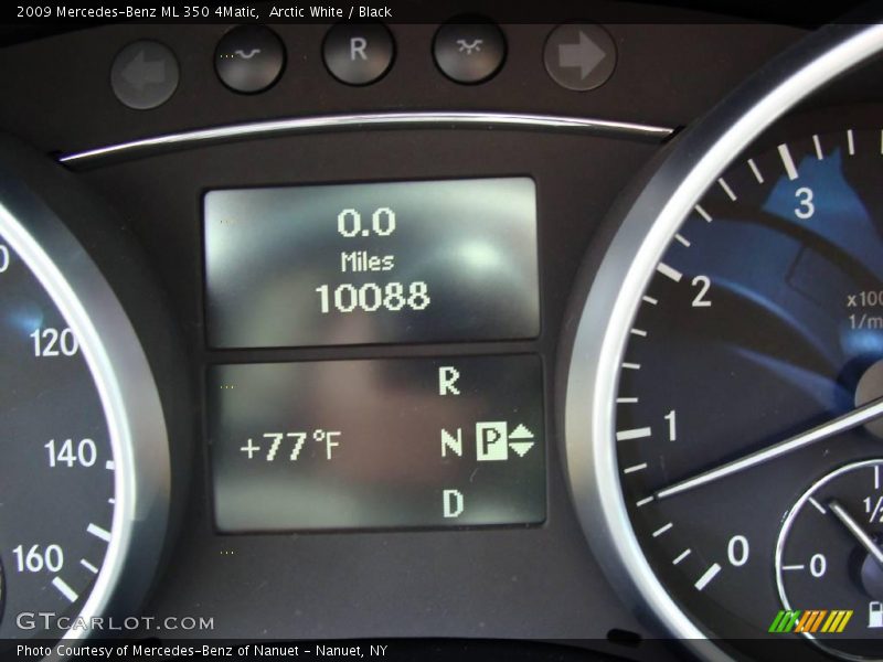 Arctic White / Black 2009 Mercedes-Benz ML 350 4Matic