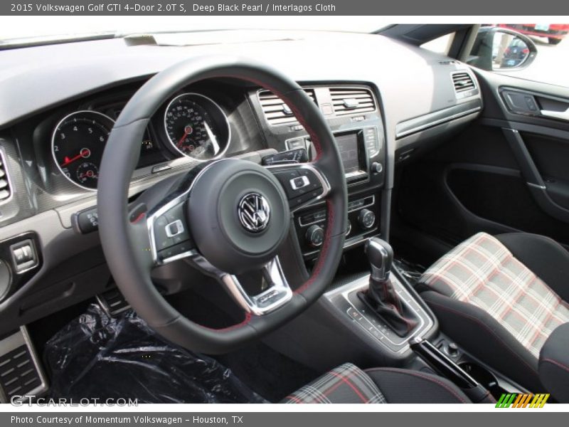 Deep Black Pearl / Interlagos Cloth 2015 Volkswagen Golf GTI 4-Door 2.0T S