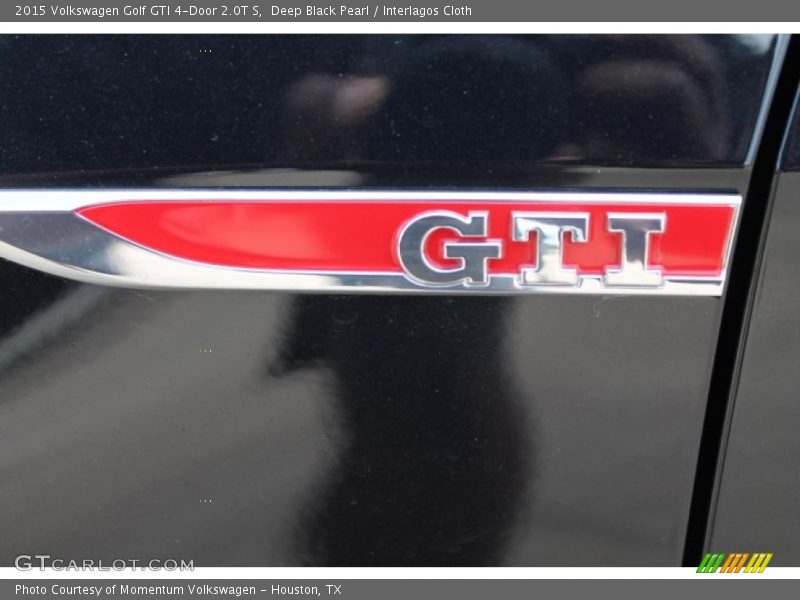 Deep Black Pearl / Interlagos Cloth 2015 Volkswagen Golf GTI 4-Door 2.0T S