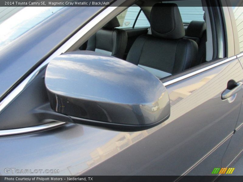 Magnetic Gray Metallic / Black/Ash 2014 Toyota Camry SE