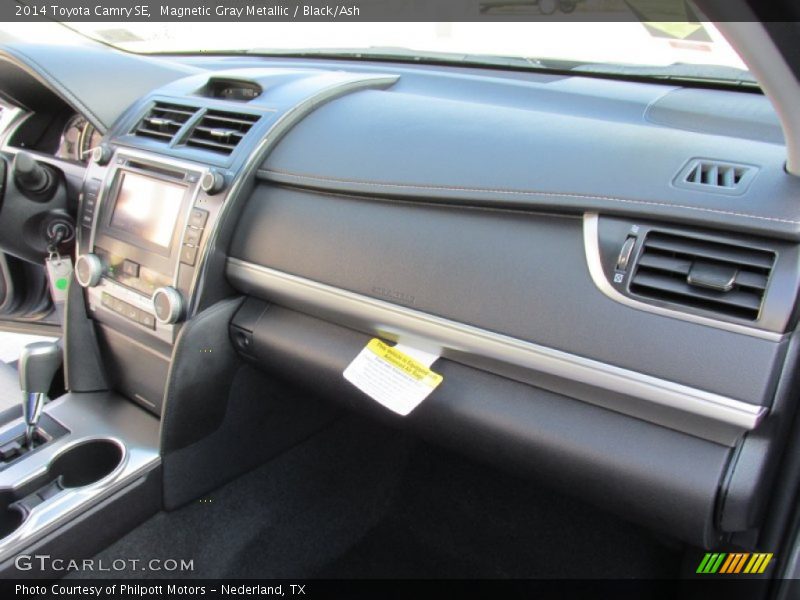 Magnetic Gray Metallic / Black/Ash 2014 Toyota Camry SE