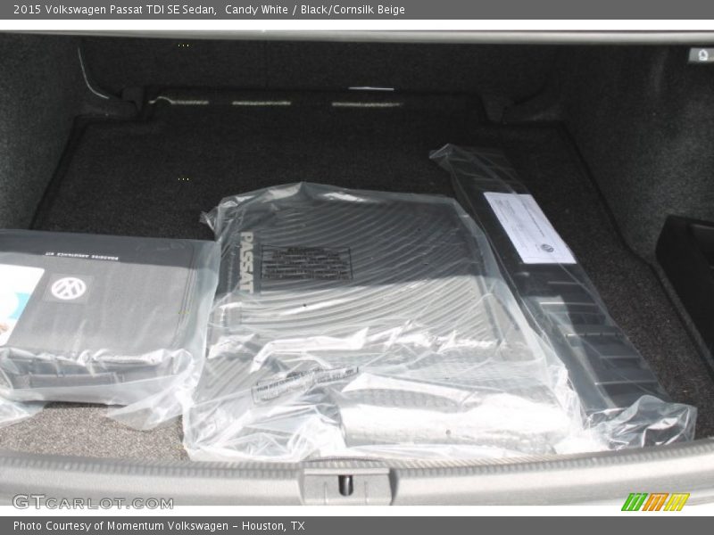 Candy White / Black/Cornsilk Beige 2015 Volkswagen Passat TDI SE Sedan