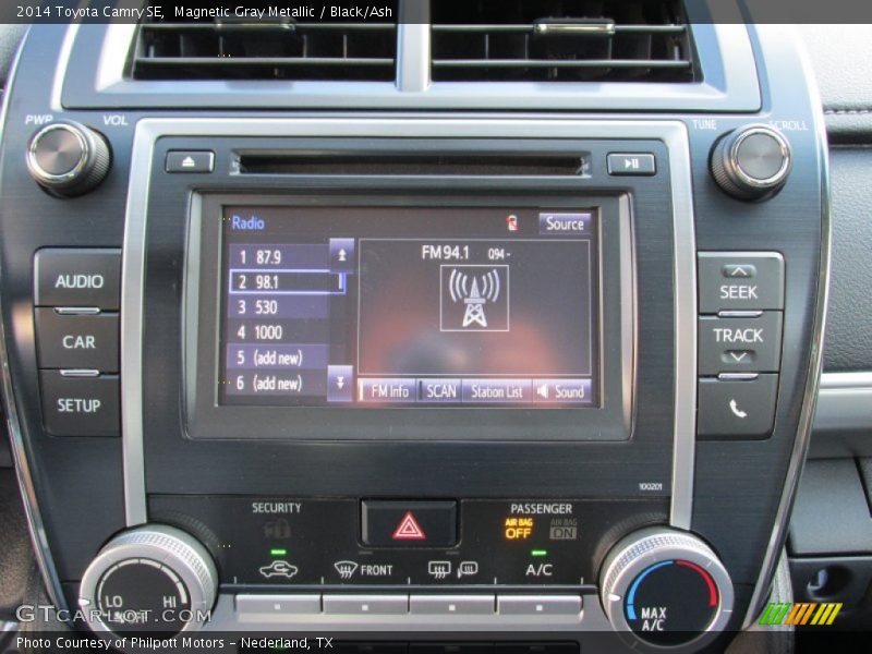 Magnetic Gray Metallic / Black/Ash 2014 Toyota Camry SE