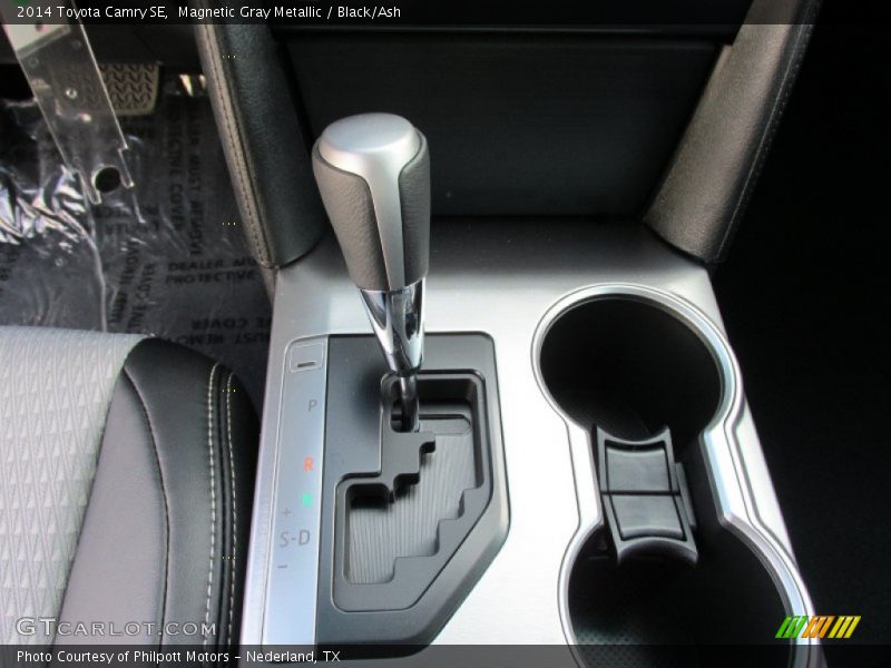 Magnetic Gray Metallic / Black/Ash 2014 Toyota Camry SE