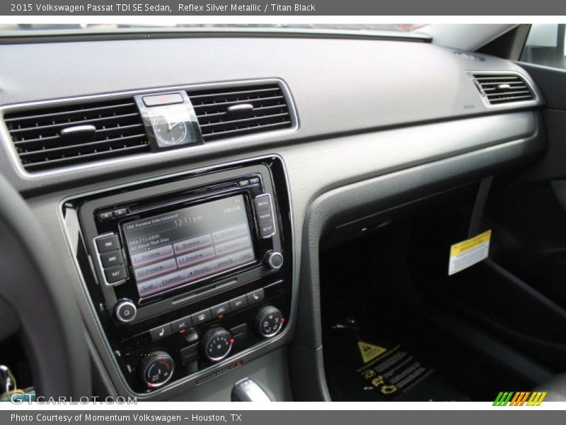 Reflex Silver Metallic / Titan Black 2015 Volkswagen Passat TDI SE Sedan
