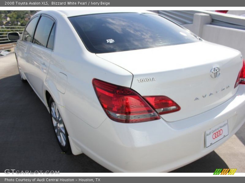 Blizzard White Pearl / Ivory Beige 2008 Toyota Avalon XLS