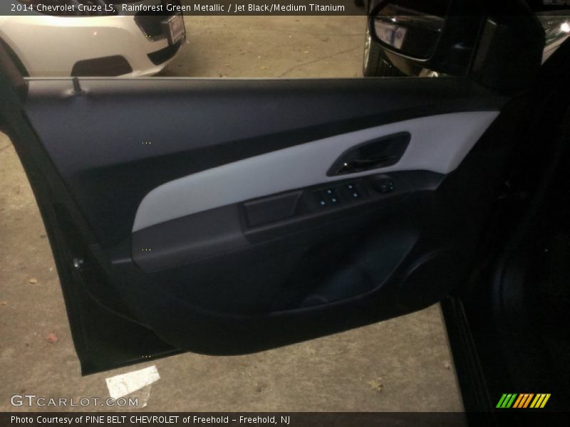 Rainforest Green Metallic / Jet Black/Medium Titanium 2014 Chevrolet Cruze LS