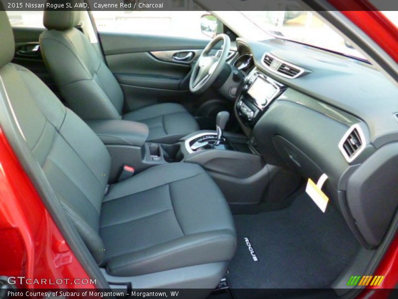  2015 Rogue SL AWD Charcoal Interior