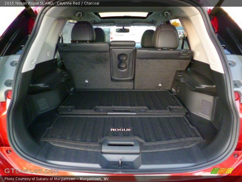  2015 Rogue SL AWD Trunk