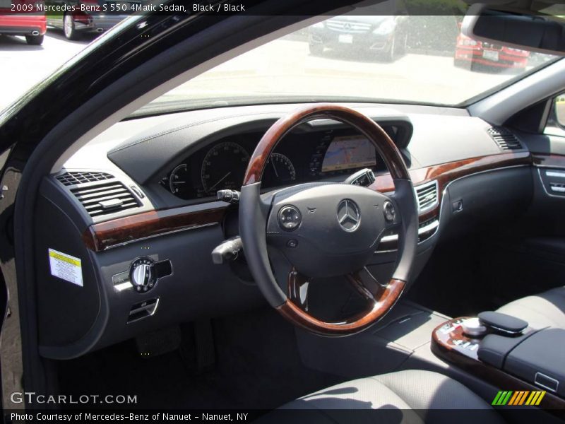 Black / Black 2009 Mercedes-Benz S 550 4Matic Sedan