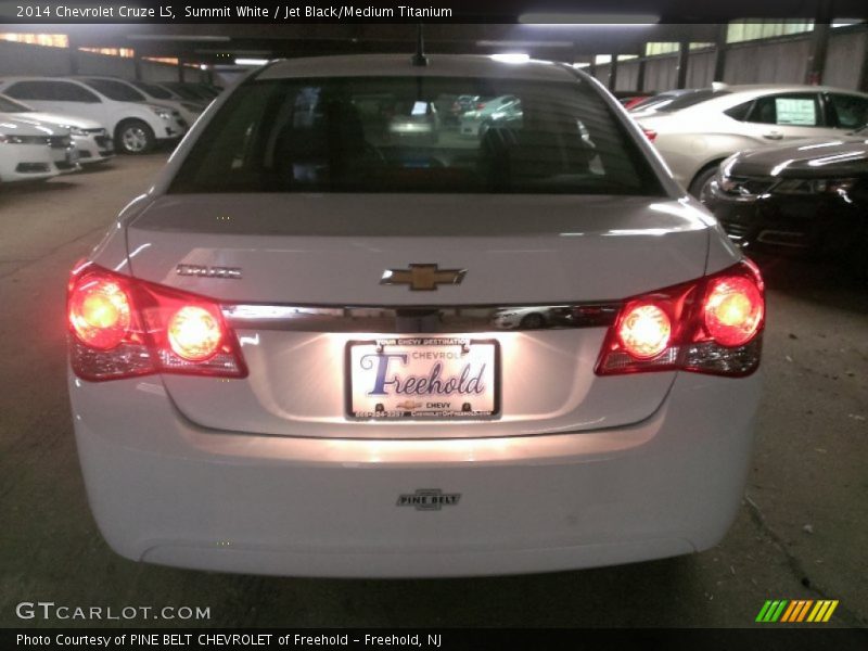 Summit White / Jet Black/Medium Titanium 2014 Chevrolet Cruze LS
