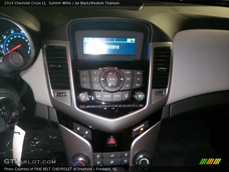 Summit White / Jet Black/Medium Titanium 2014 Chevrolet Cruze LS