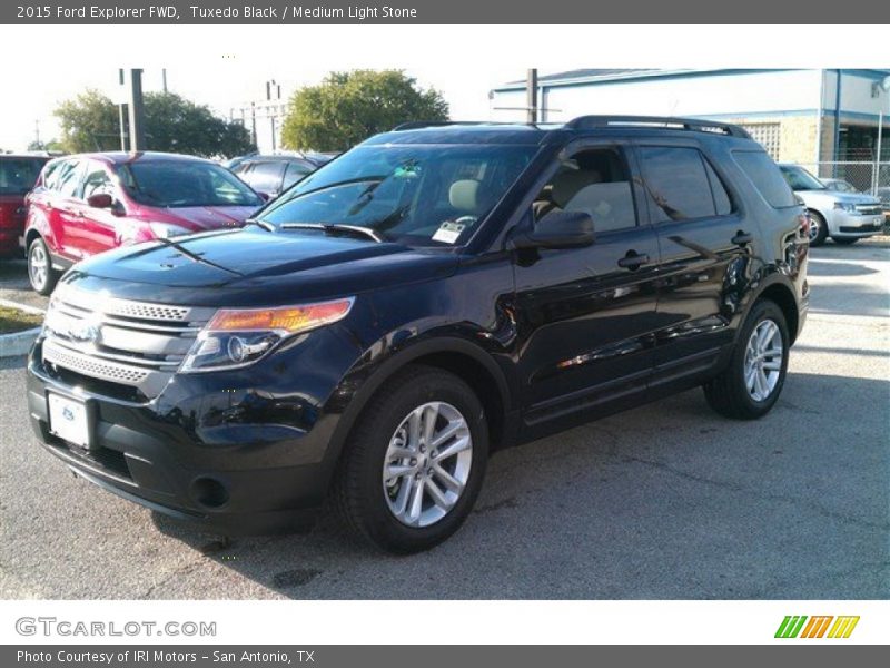 Tuxedo Black / Medium Light Stone 2015 Ford Explorer FWD