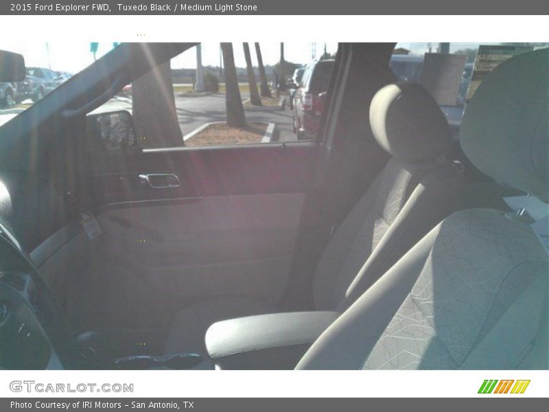 Tuxedo Black / Medium Light Stone 2015 Ford Explorer FWD