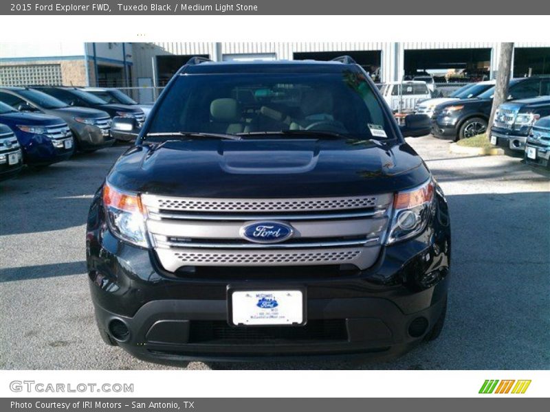 Tuxedo Black / Medium Light Stone 2015 Ford Explorer FWD