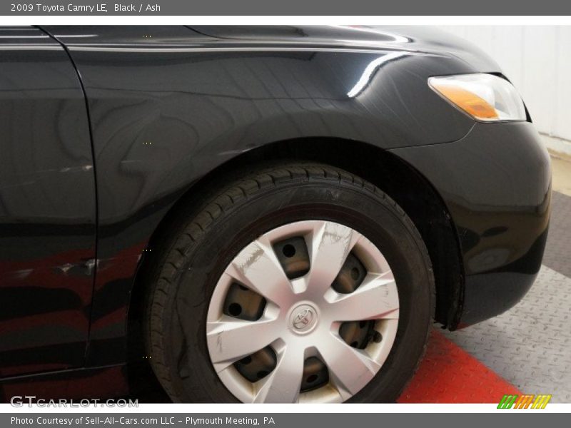 Black / Ash 2009 Toyota Camry LE