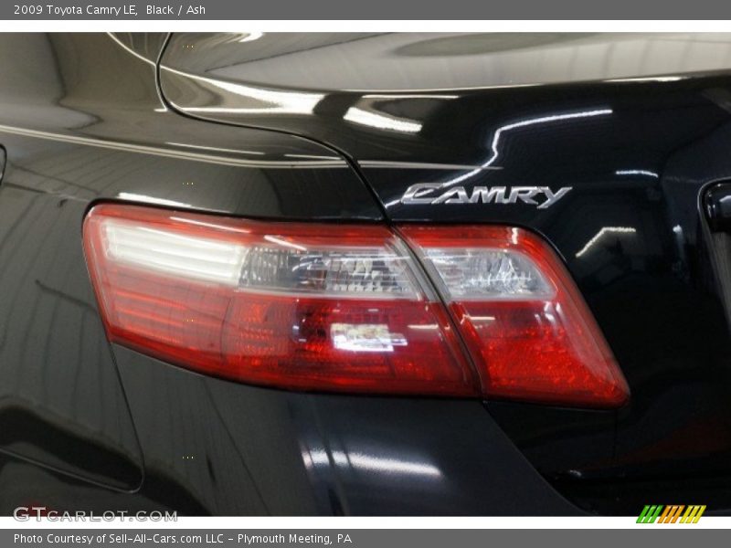 Black / Ash 2009 Toyota Camry LE