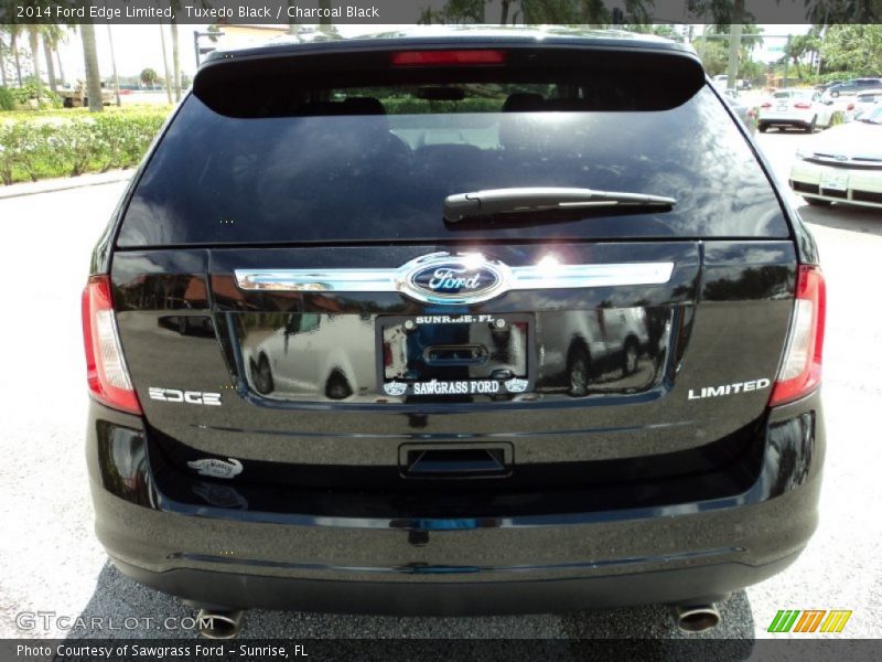 Tuxedo Black / Charcoal Black 2014 Ford Edge Limited
