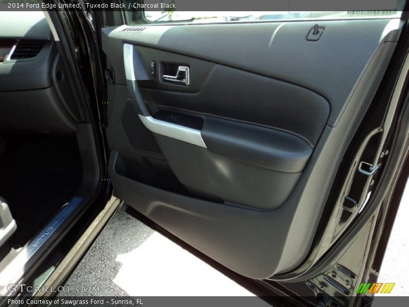 Tuxedo Black / Charcoal Black 2014 Ford Edge Limited