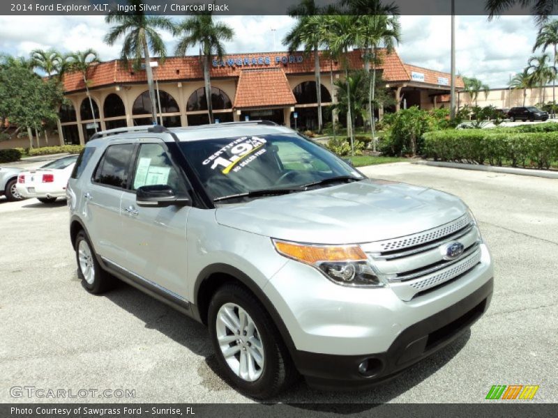 Ingot Silver / Charcoal Black 2014 Ford Explorer XLT