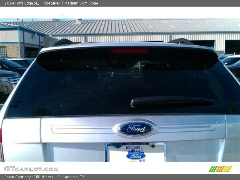 Ingot Silver / Medium Light Stone 2014 Ford Edge SE