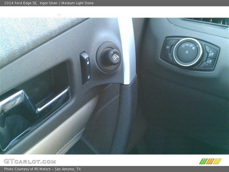 Ingot Silver / Medium Light Stone 2014 Ford Edge SE