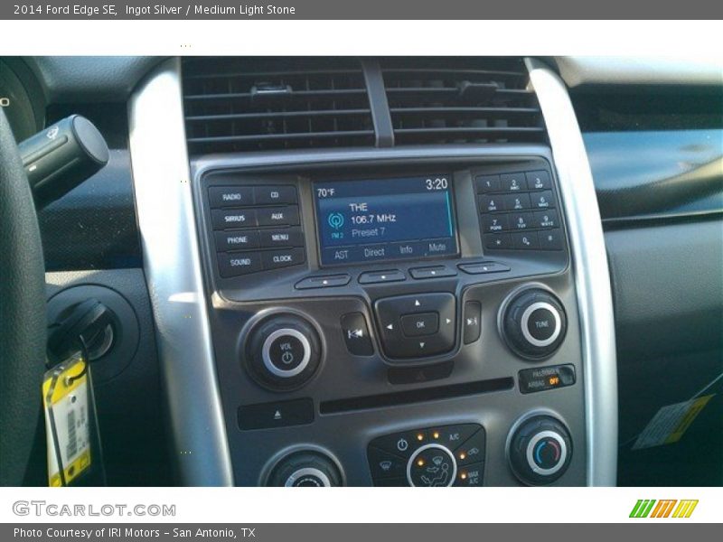 Ingot Silver / Medium Light Stone 2014 Ford Edge SE