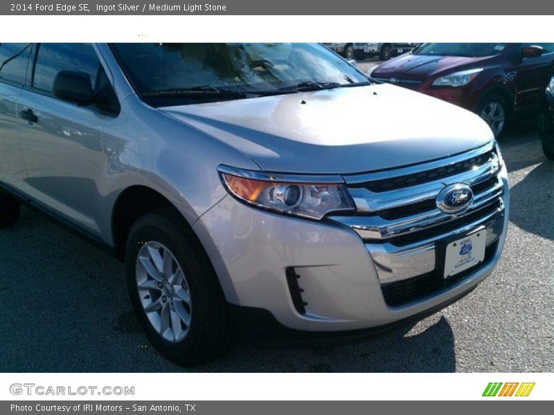 Ingot Silver / Medium Light Stone 2014 Ford Edge SE