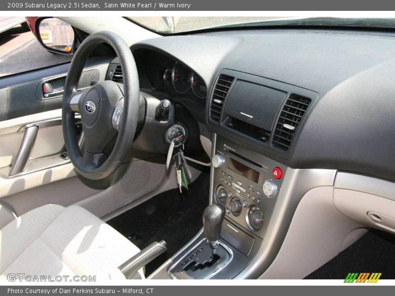 Satin White Pearl / Warm Ivory 2009 Subaru Legacy 2.5i Sedan