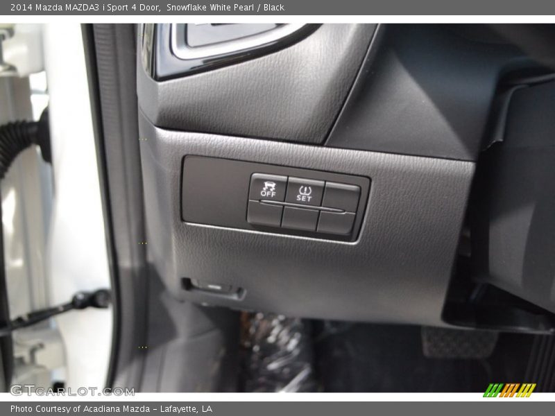 Snowflake White Pearl / Black 2014 Mazda MAZDA3 i Sport 4 Door