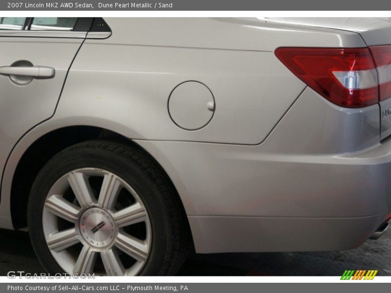 Dune Pearl Metallic / Sand 2007 Lincoln MKZ AWD Sedan