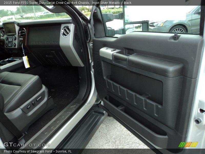 Ingot Silver Metallic / Black 2015 Ford F550 Super Duty Lariat Crew Cab 4x4 Chassis