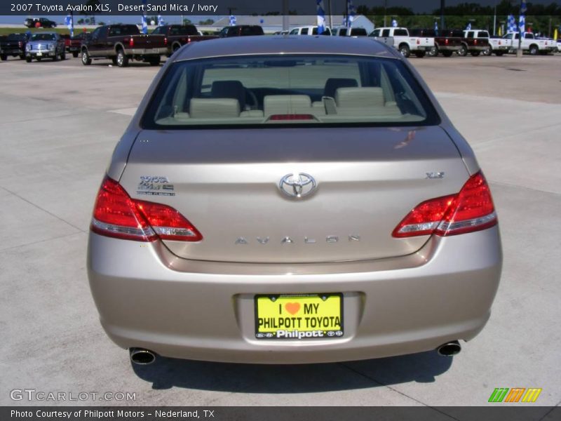 Desert Sand Mica / Ivory 2007 Toyota Avalon XLS
