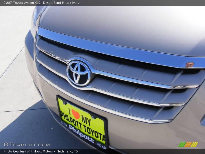 Desert Sand Mica / Ivory 2007 Toyota Avalon XLS