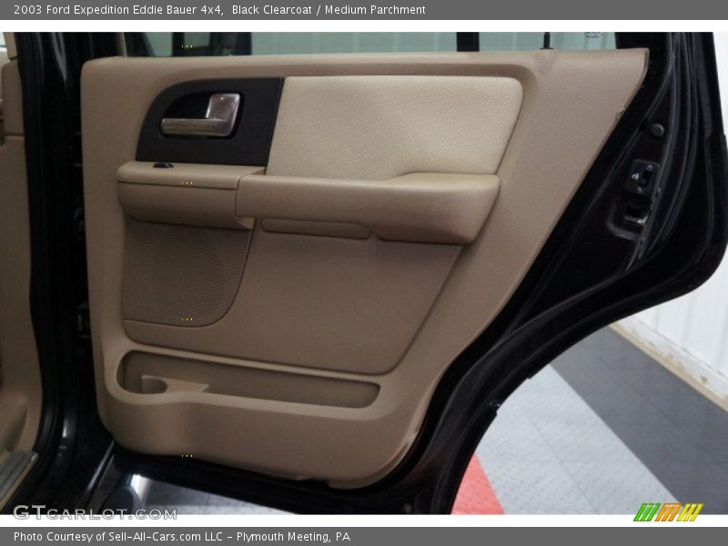 Black Clearcoat / Medium Parchment 2003 Ford Expedition Eddie Bauer 4x4