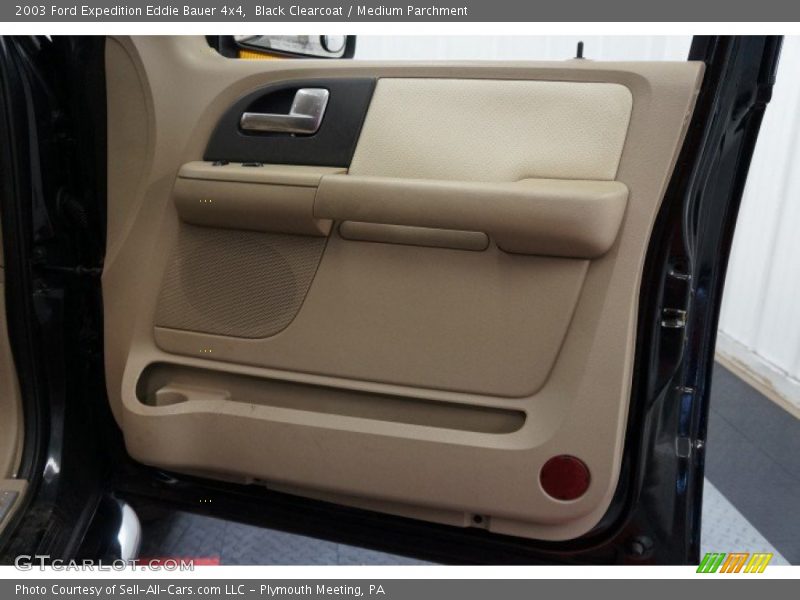 Black Clearcoat / Medium Parchment 2003 Ford Expedition Eddie Bauer 4x4